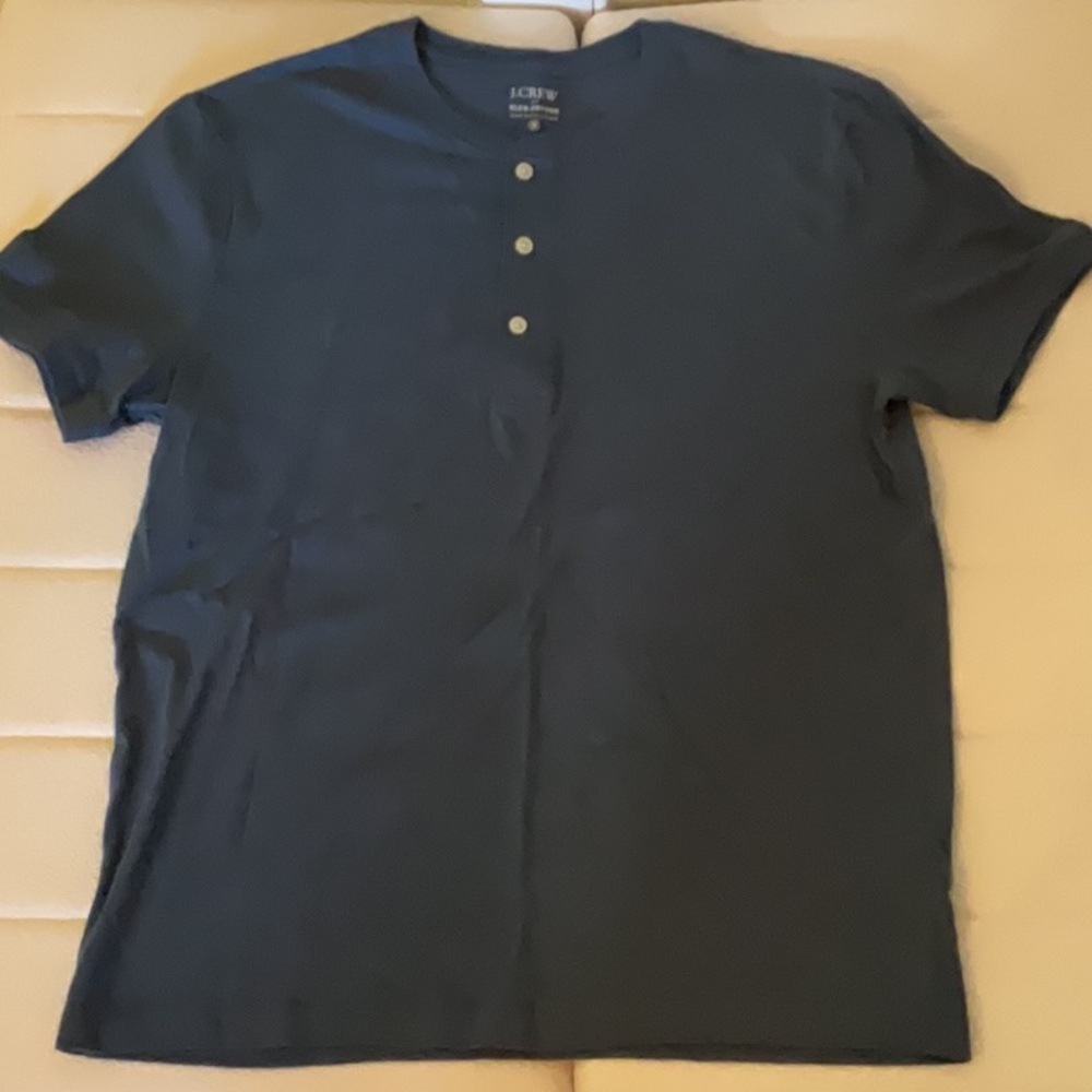 NEW J. Crew Slub Cotton Henley Shirt Button Short Sleeve Blue Mens M - 2 holes - Picture 2 of 7
